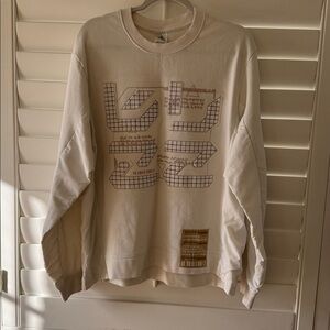 DISNEY PARKS Star Command Buzz Lightyear Sweatshirt Off White Sweater Size LG